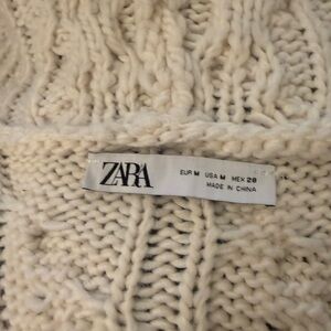 Zara Off-White Cable Knit Pull on with hood.  Never worn, full length